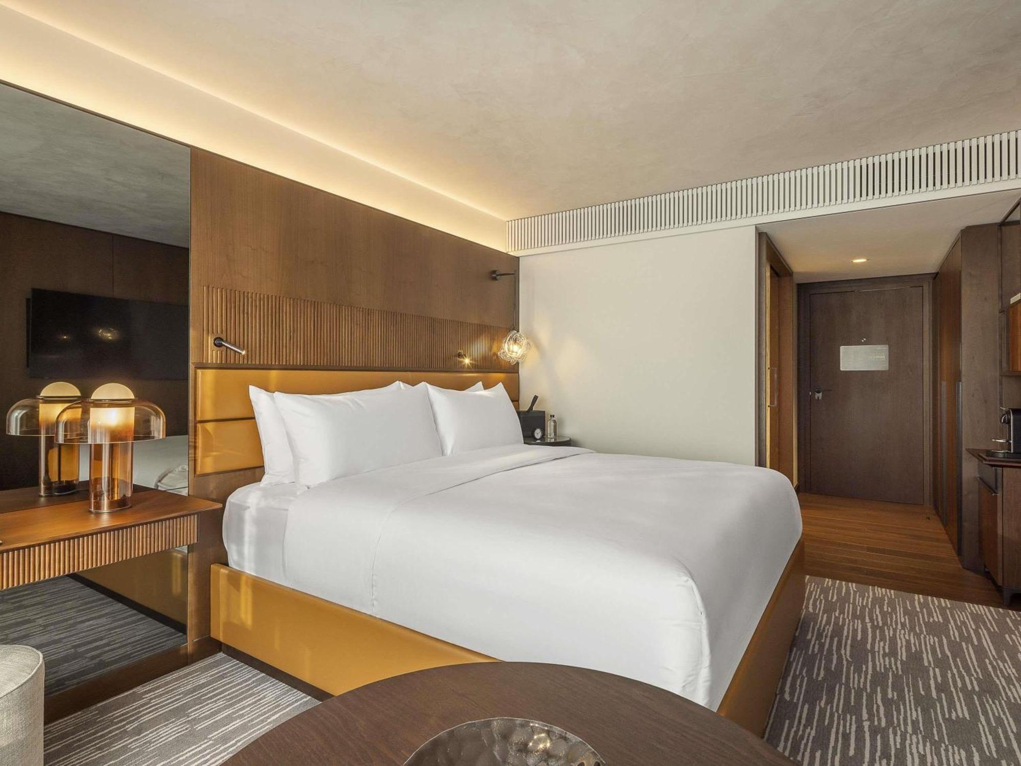 Fairmont King Room