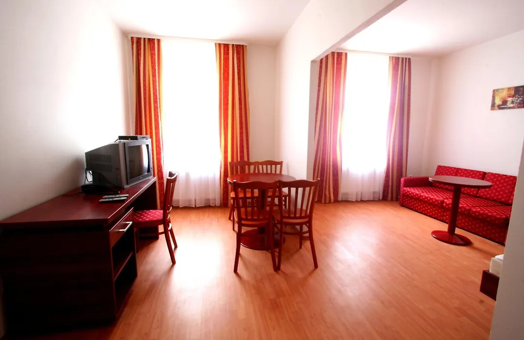 Apart Hotel Susa-1