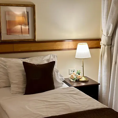 Fleur De Lis Hotel-3